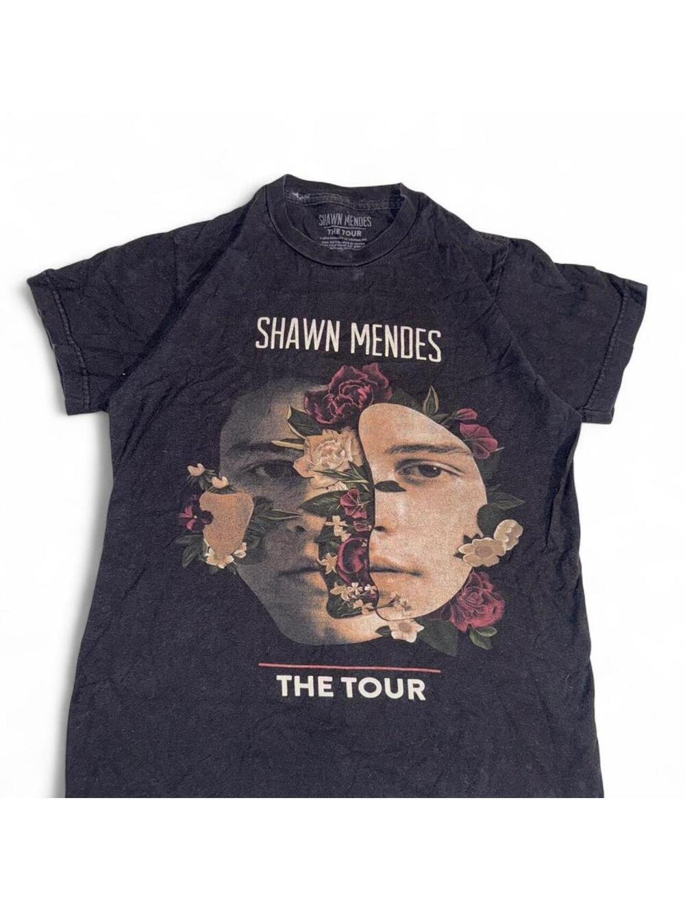 Shawn Mendes 2019 arena tour shirt